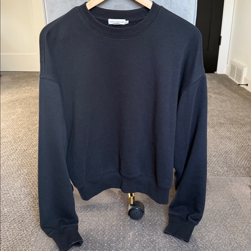 Good American Black Fleece Crewneck